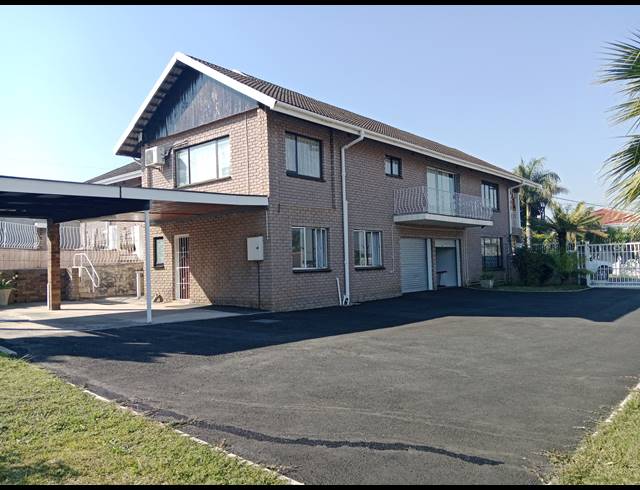 4 BEDROOM FREEHOLD FOR SALE IN MOUNTAIN RISE